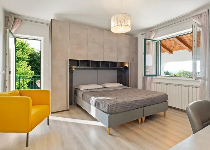 Nat Apartments